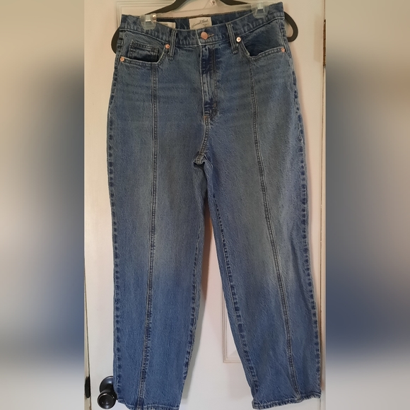 Universal Thread Mom Jeans High Rise Straight Leg - Picture 1 of 8